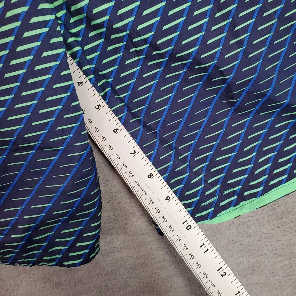 Nike Men Swimwear Medium Blue Geometric Trunks Logo Outdoor Beach Surf‎